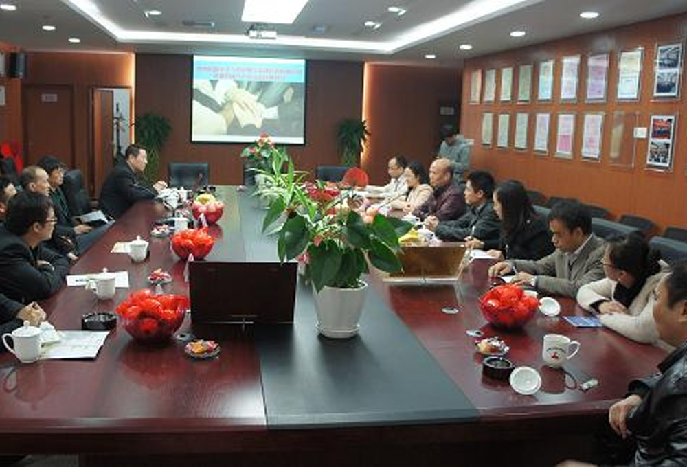 貴州建工監(jiān)理咨詢(xún)有限公司和貴州民族大學(xué)簽署共建合作協(xié)議及掛牌儀式
